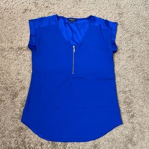Express top, electric blue, size M